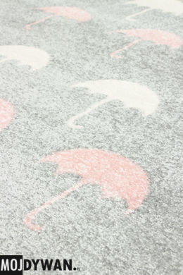 Dywan Bambino Różowo białe parasolki na szarym tle 